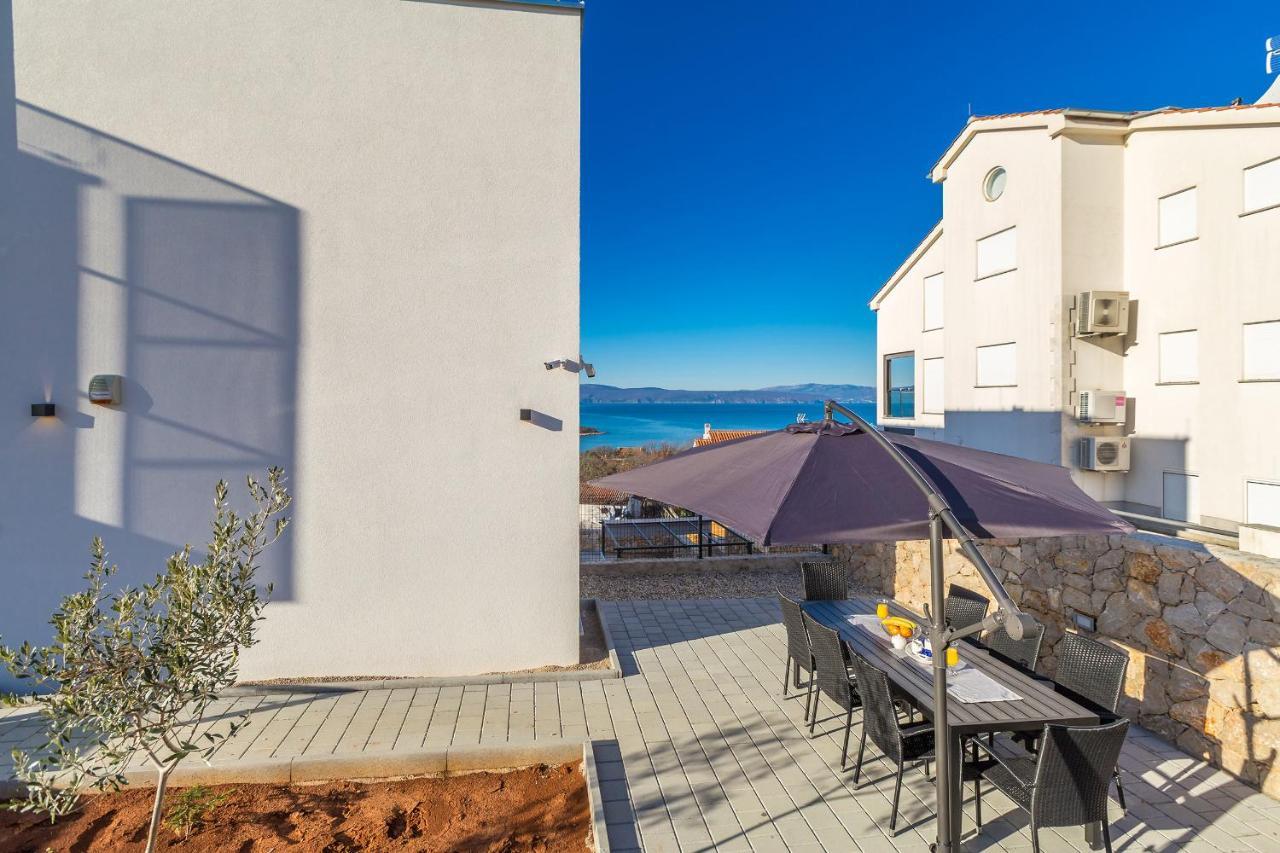Apartments Solis Lacus Penthouse Njivice Dış mekan fotoğraf